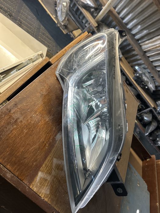 Десен фар за peugeot boxer
