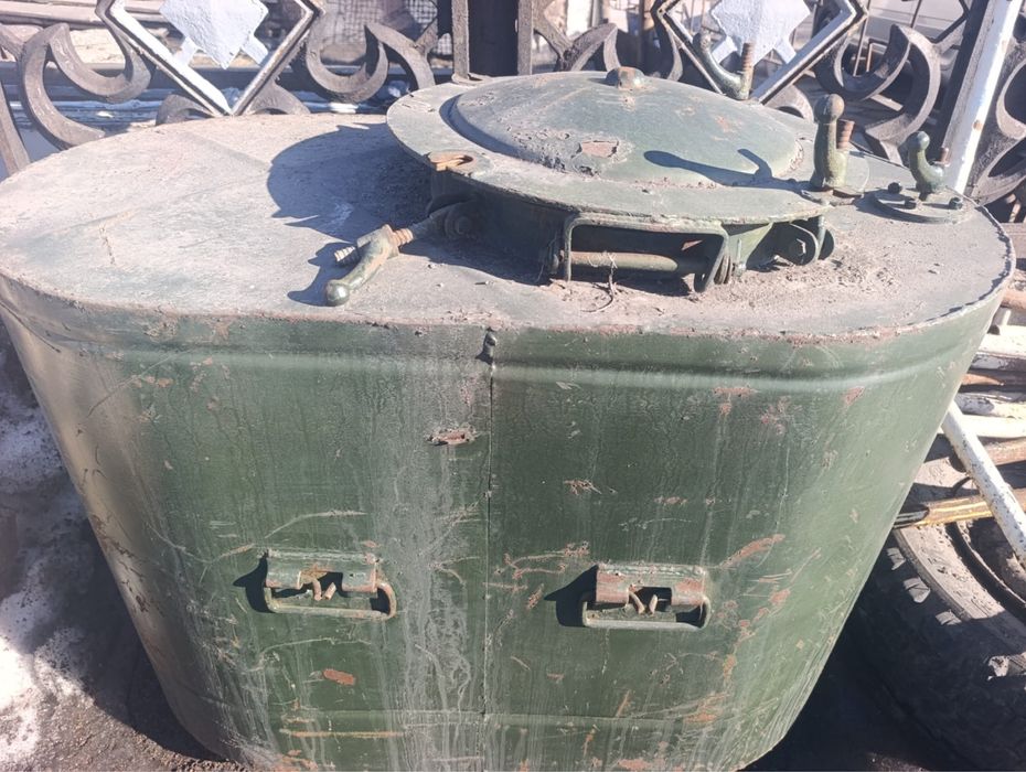 Продам баки бочки