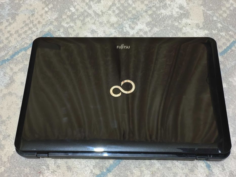 ноутбук Fujitsu AH531 core i7 2760qm