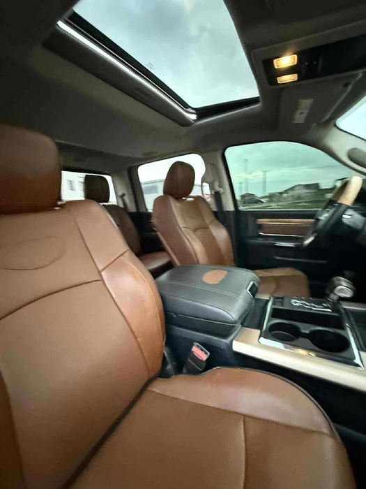 Dodge Ram 1500 5.7hemi Editie Laramie Long Horn FULL