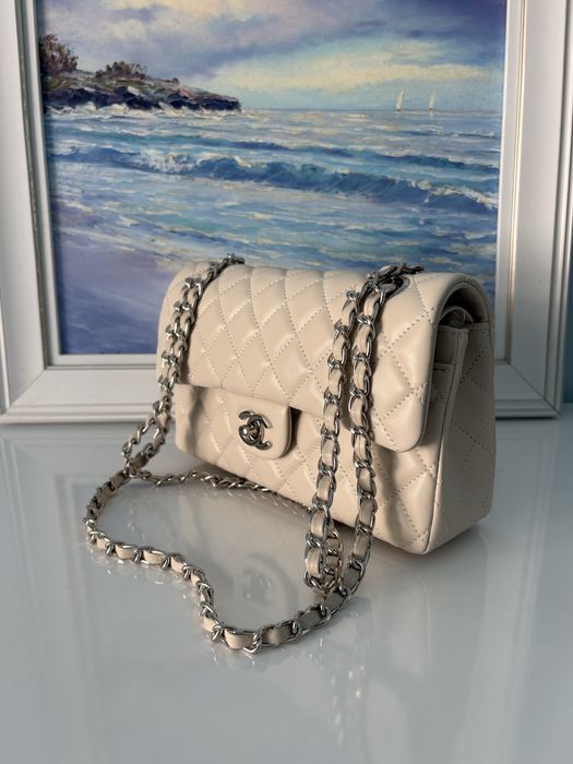 Дамска чанта – CHNL + подарък