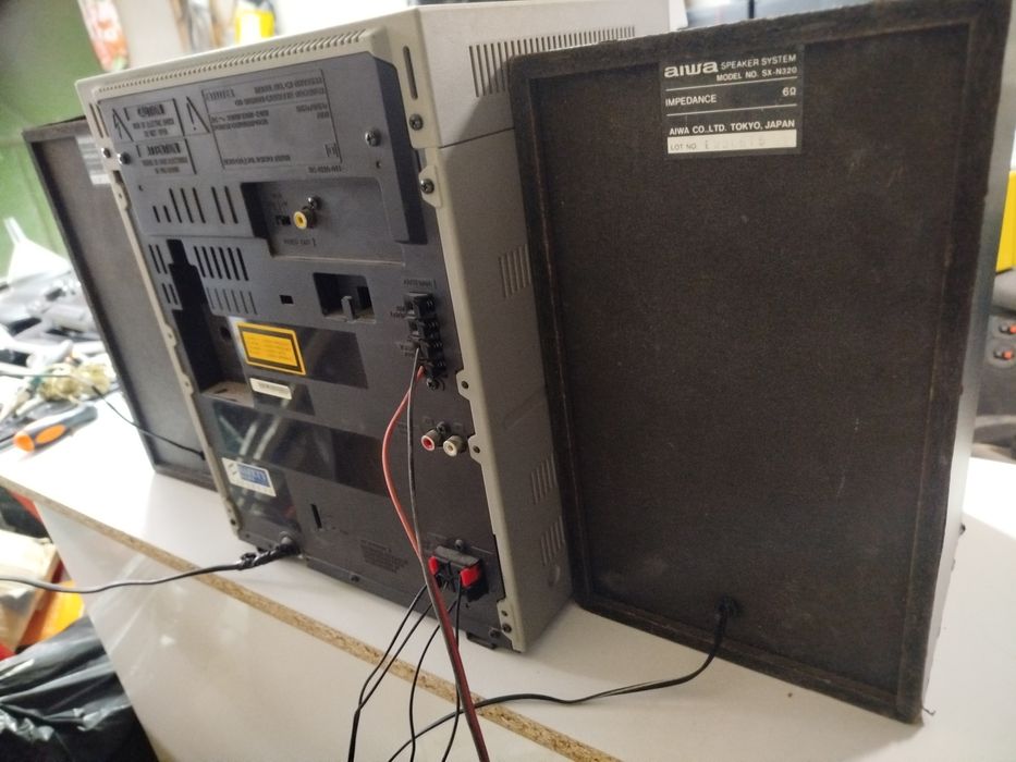 Аудиосистема aiwa с колони