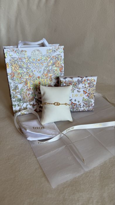 Bratara Dior aurie