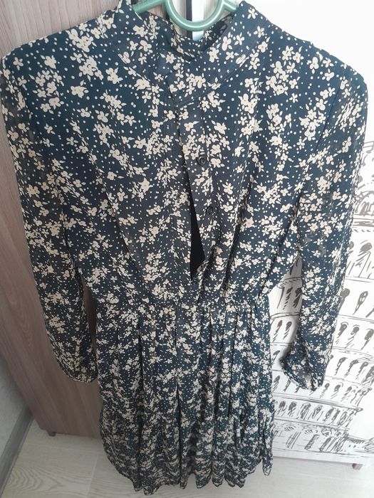 Платья б/у в хорошем состоянии