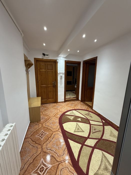 Inchiriez apartament in Sebes