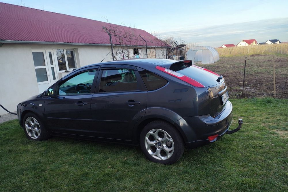 Ford Focus 2 – 1.6 TDCi Diesel – 110 CP (80 kW) – Euro 4

Vând Ford Fo