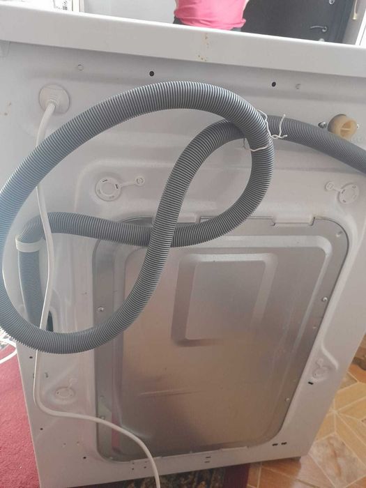 Продам стиральную машину LG.