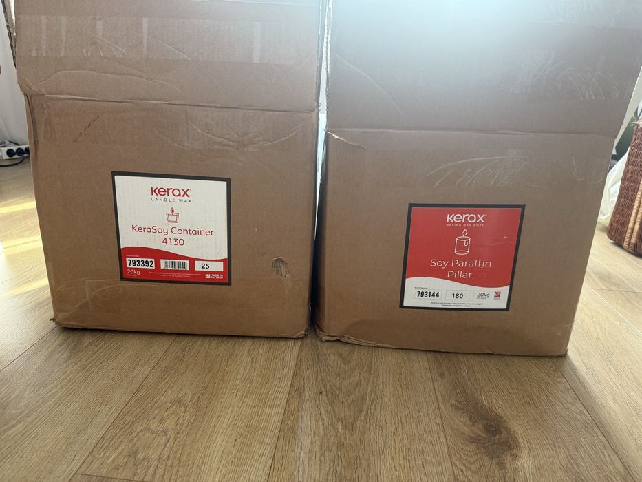 Vand Ceara container 4130 = 19.5 kg Ceara matrite Soy Paraffin Pillar = 17.7 kg
