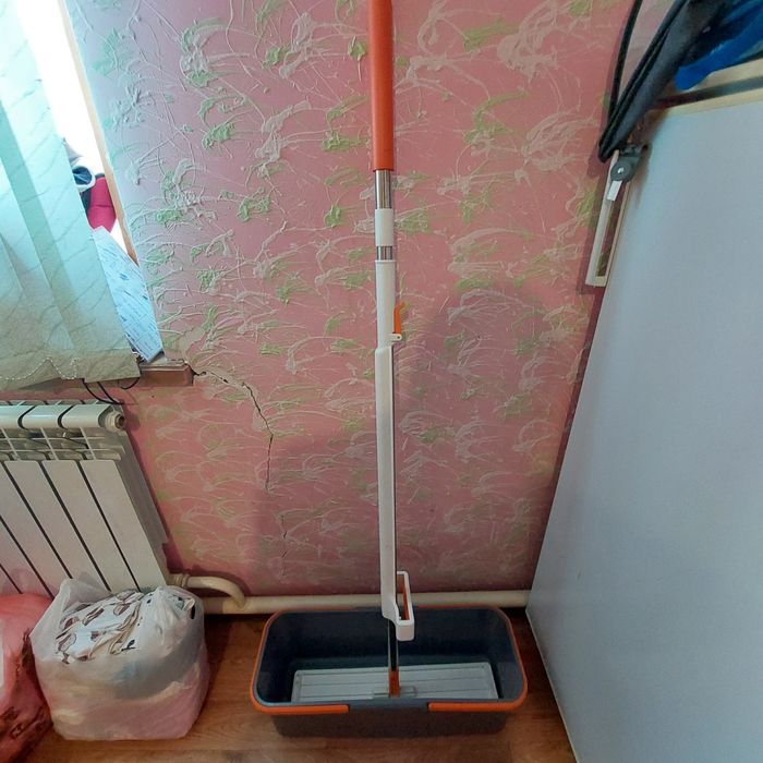 Швабра с отжимом.