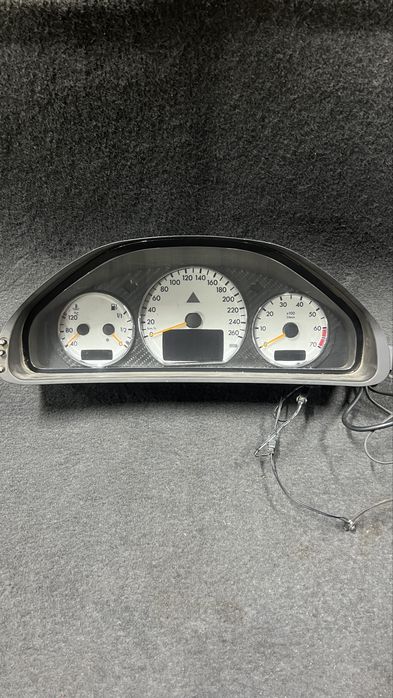 Щиток приборов Мерседес W202, W211