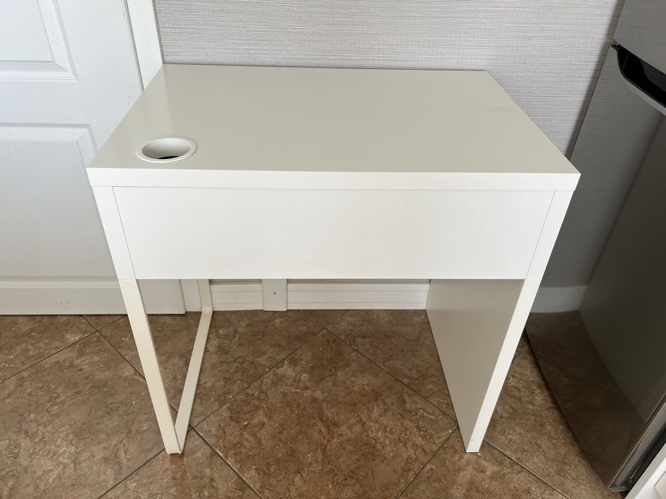 Бюро MICKE от IKEA 73 / 50 / 75 см