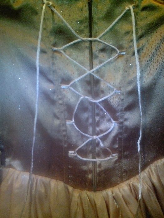 Продам платье для девочки 6-7-8л.