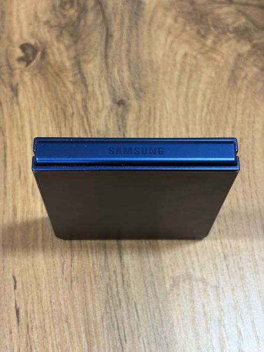 Samsung Galaxy Z Flip 7 (256 GB)