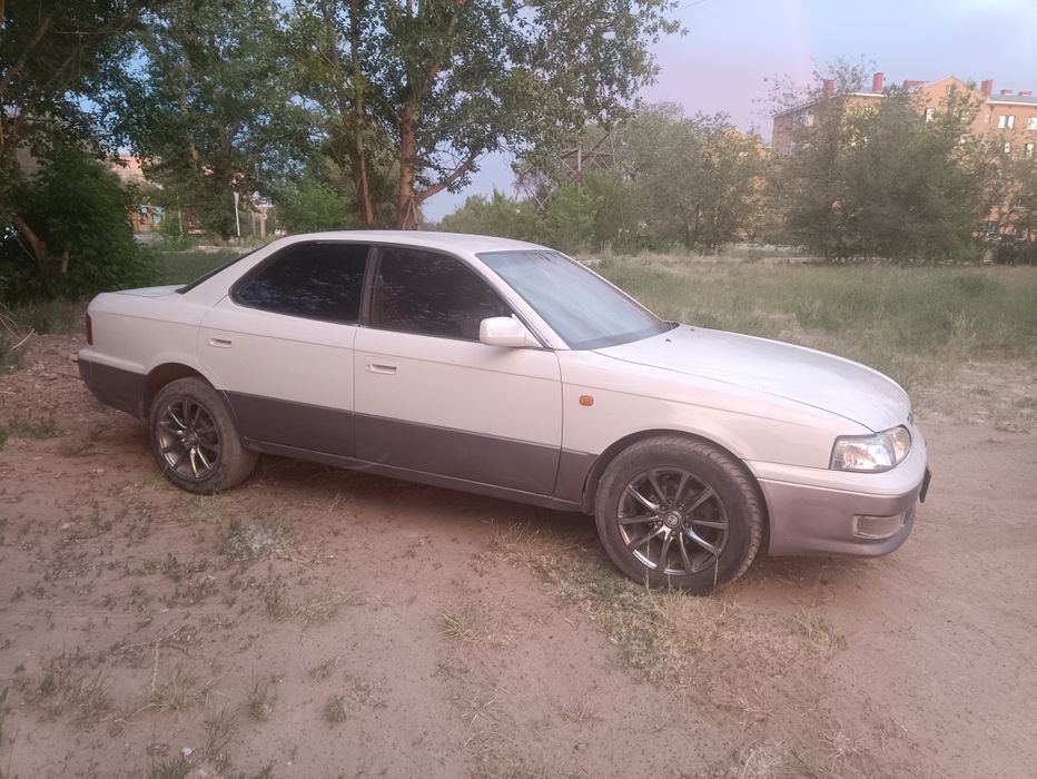 Продам тайоту виста