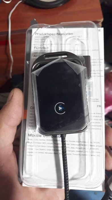 car play mashina manitori orqali tel dan foydalanin