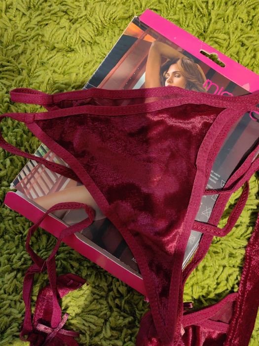 НОВО Дамско секси бельо комплект