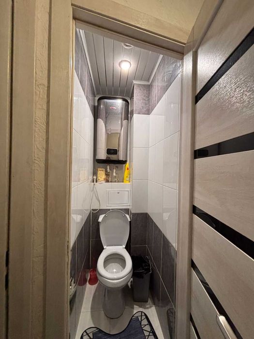 продам четырехкомнатную квартиру