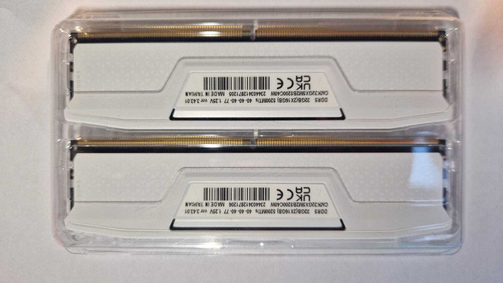 Vand Kit 64 Gb Corsair Vengence DDR5 5200 , in garantie