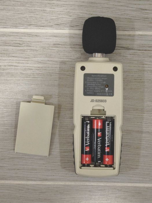 звукоизмерител (измерител на дицибели) 30 dBA - 130 dBA