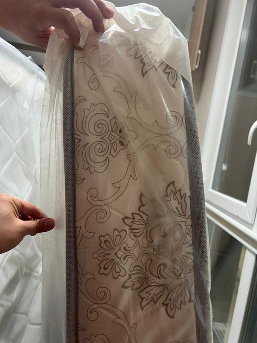 Продаётся матрас 2.2m x 1.6m