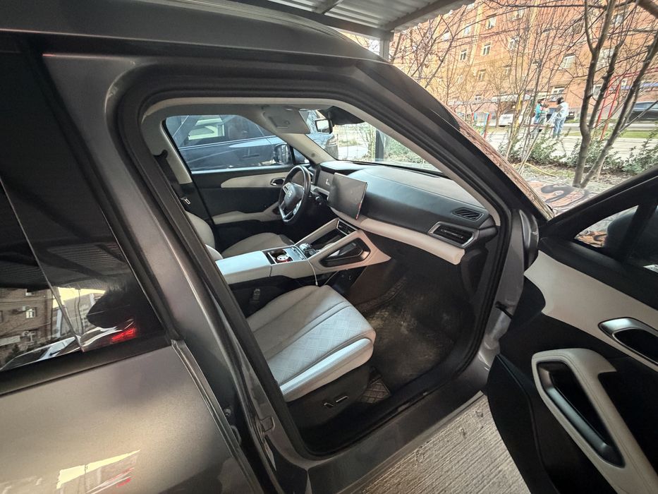 BYD Yuan Up 2024 — 8