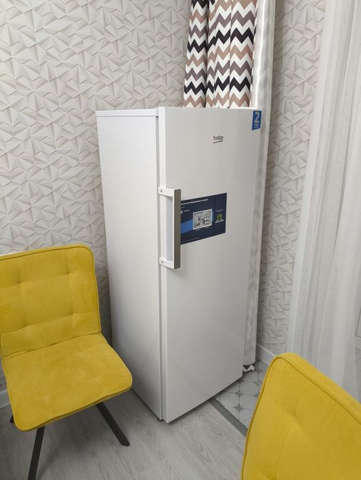 Продам морозильник