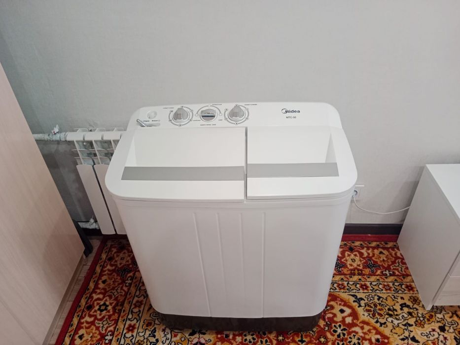 Продам стиральную машинку (полуавтомат)