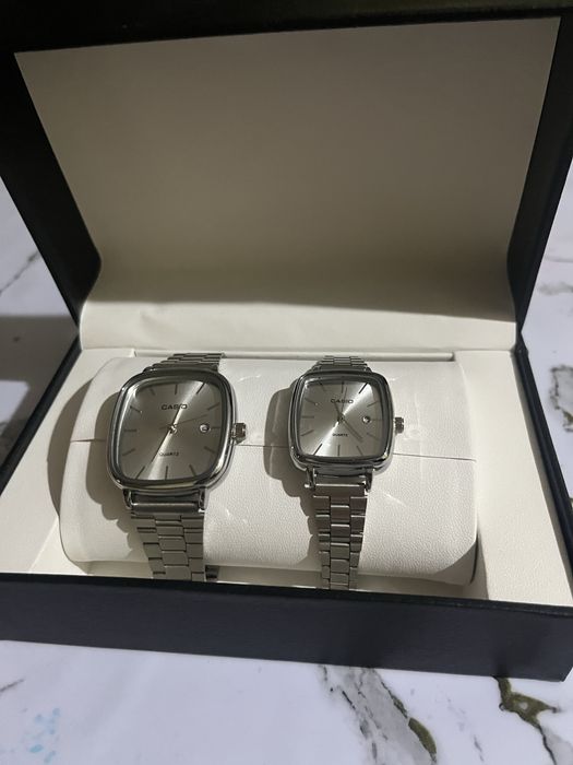 Продам парные часы Casio