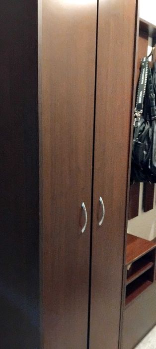 Продавам запазени мебели