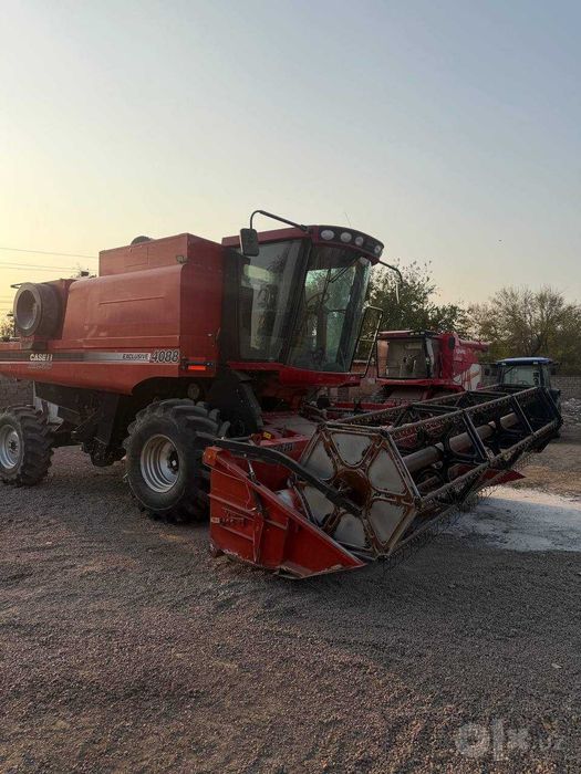 Зерноуборочный комбайн Case IH AF 4088 4WD