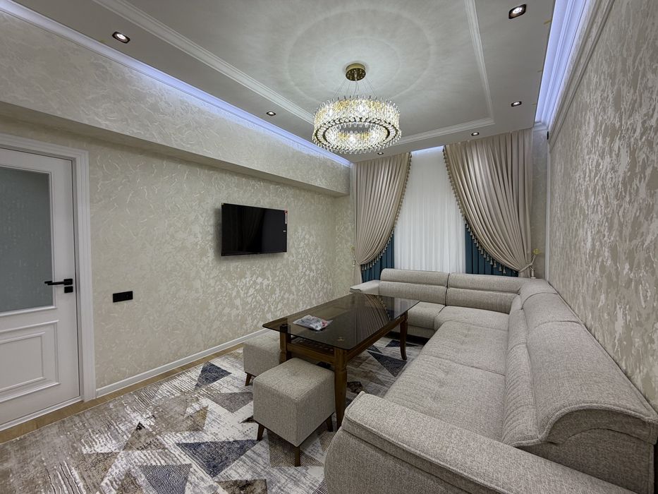 2 xonali kvartira sotiladi