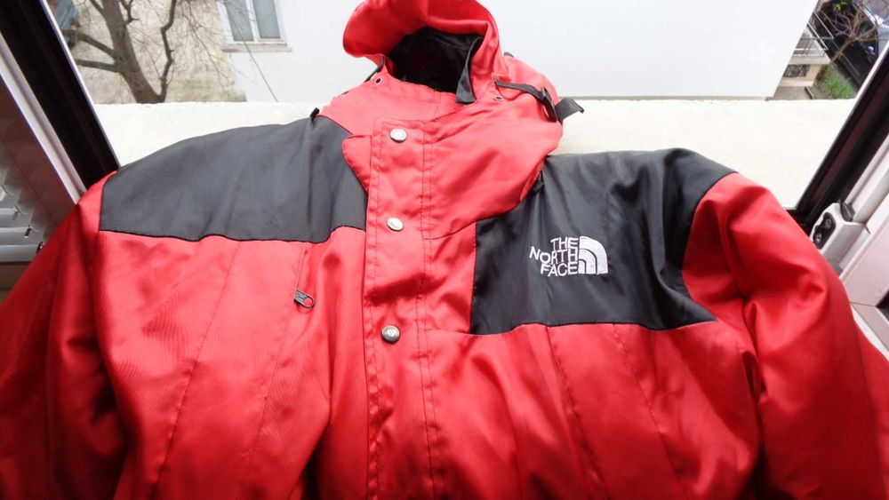 Яке  дамско  запазено