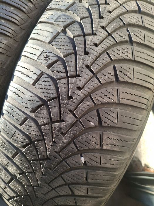 4 Anvelope de iarnă  205 60 r16  Goodyear