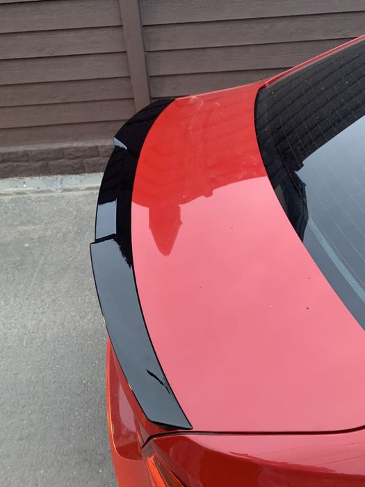 Negru Lucios * Eleron Lip Codita Portbagaj BMW F30 F80 M3 M4 vortex