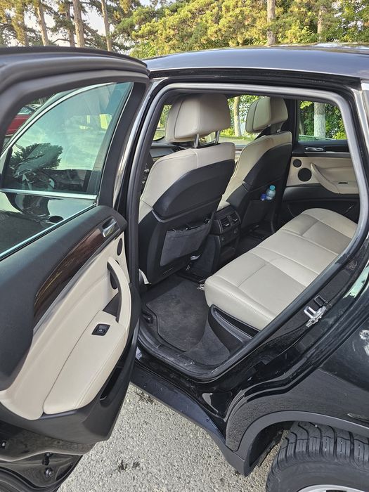 Vînd bmw x6, mai multe detali la telefon!!