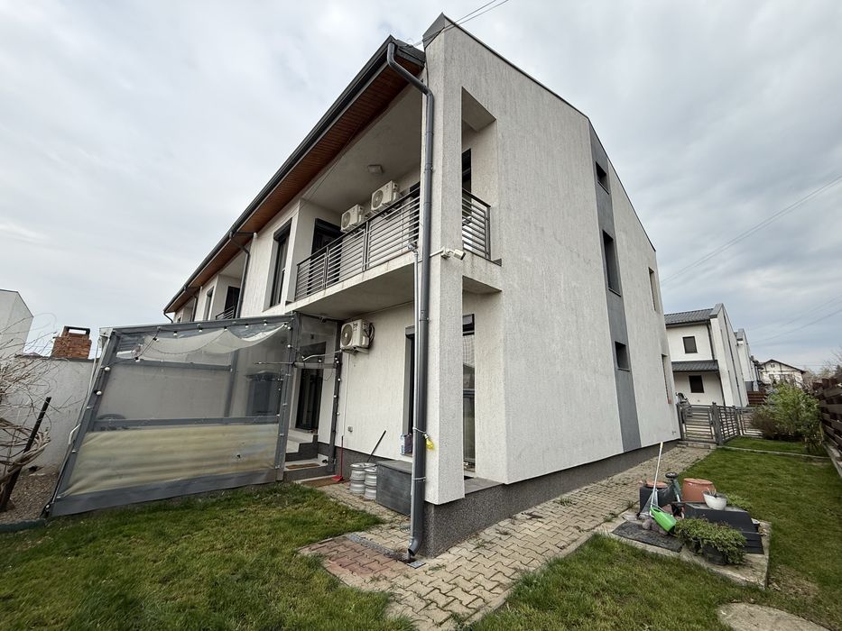 Casa(triplex) Valea Lupului