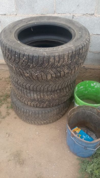 Продам зимние шины
