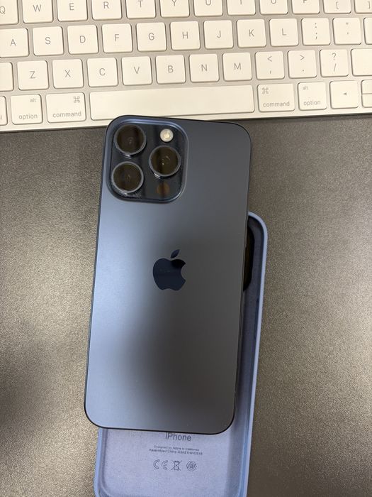 iPhone 15 ProMax 256 GB Blue - liber de retea - garantie - Asigurare