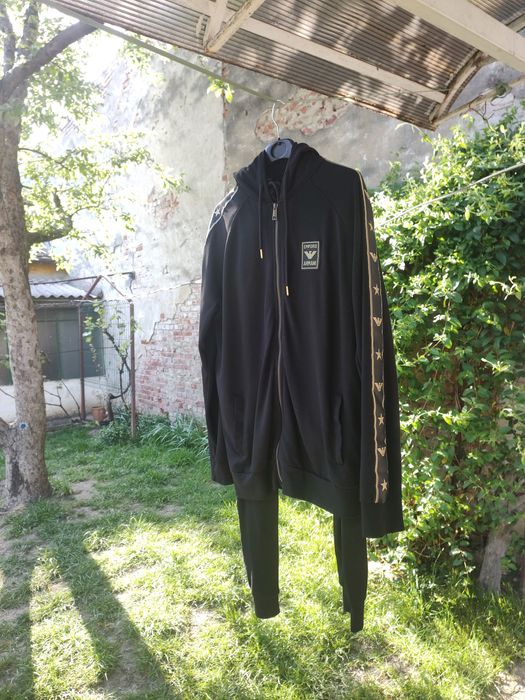 trening Armani mărime L