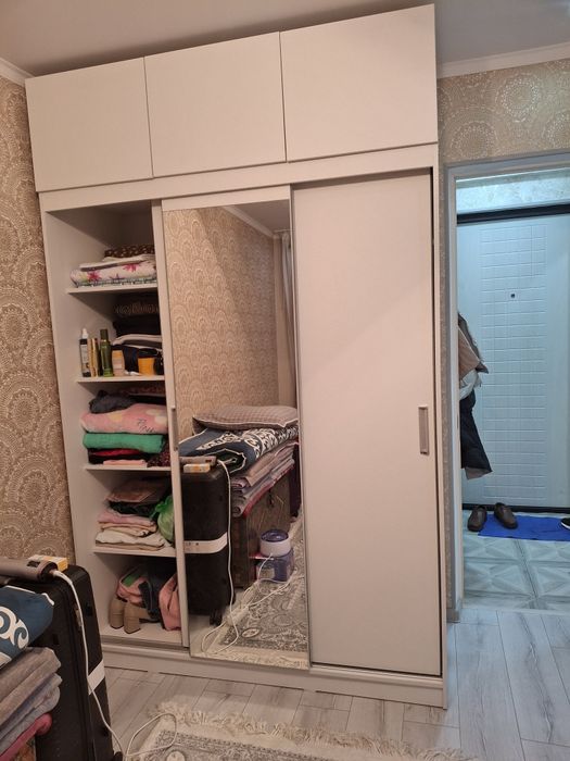 Продам шкаф купе
