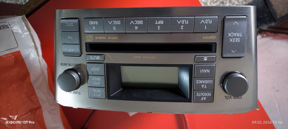 CD чейнджър за Toyota Avensis t25 Тойота Авенсис т25 2007