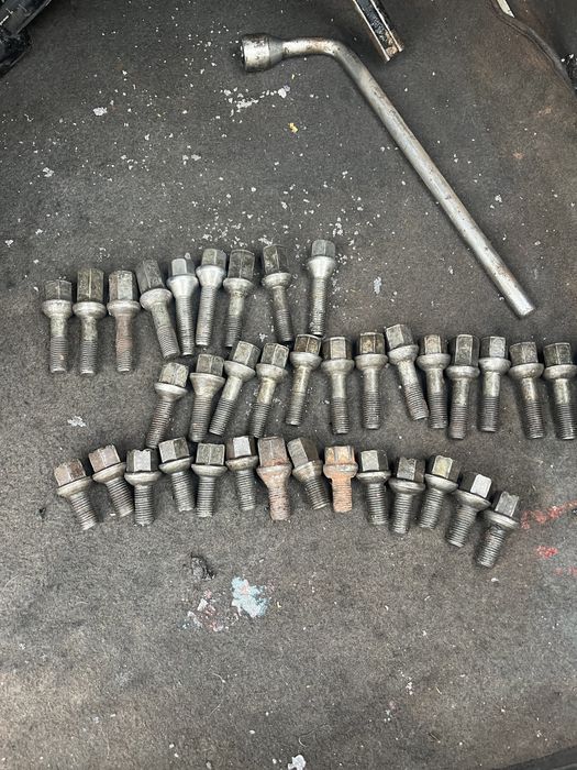 болты на диски мерседес