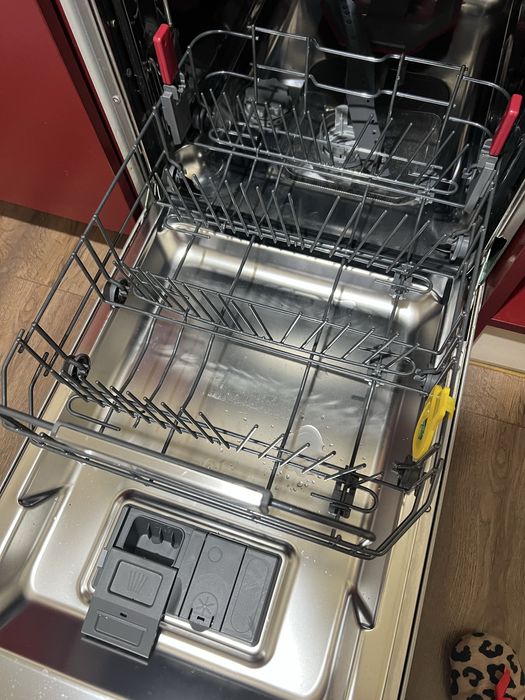 Съдомиялна Whirpool