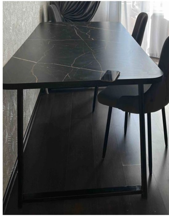 Стол обеденный, гостиный