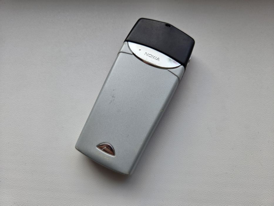 Nokia 8310 - telefon de colectie