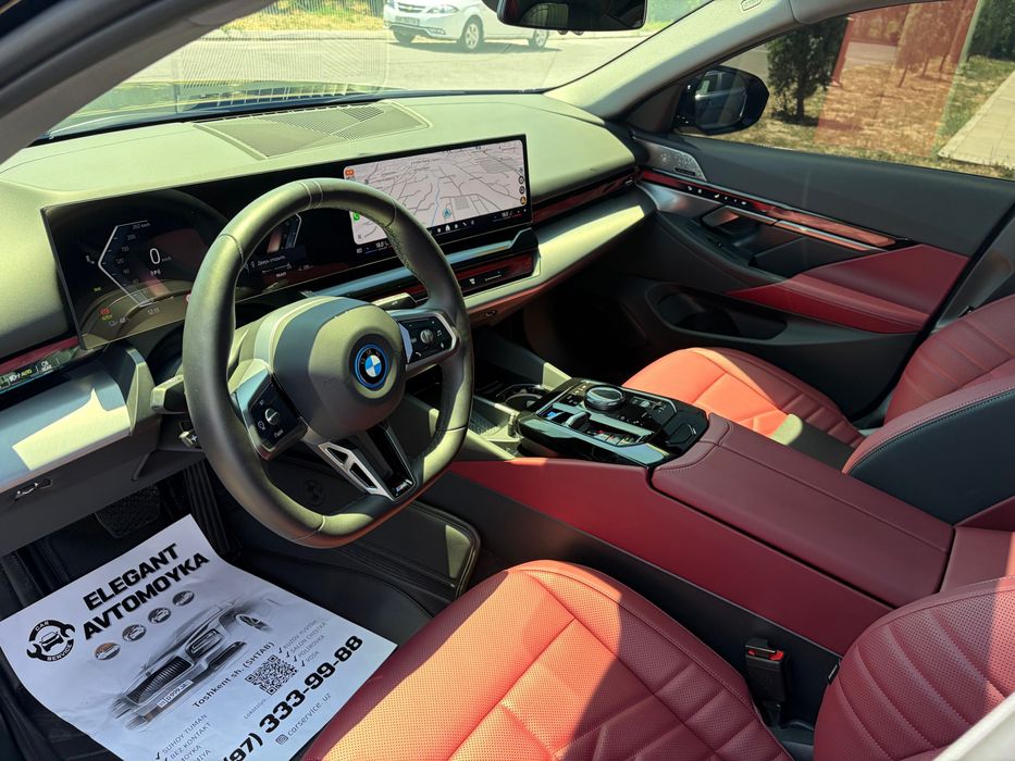 Bmw i5 40L 713 km