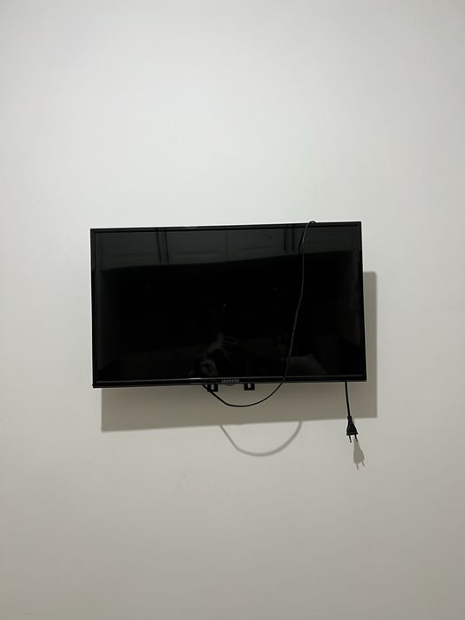 Samsung televizor sotiladi 32