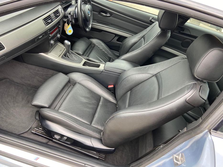 Dezmembrez BMW 320d M-Pack E92 Lci doar 113.000 Mile, xenon,recaro