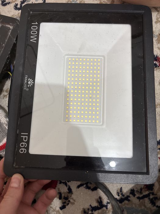 Лед Прожекторы продается все комплектом