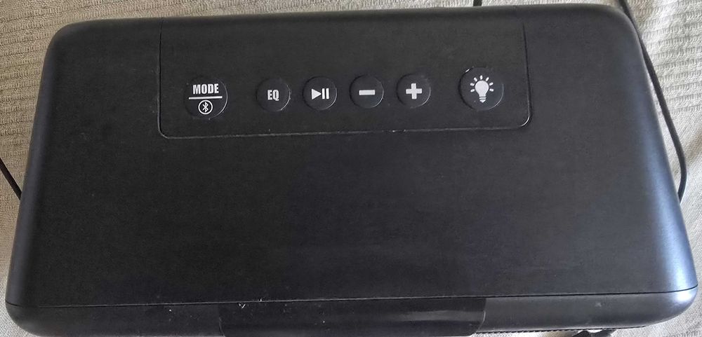 Мощна парти тонколона Goodmans, 60W,  с батерия, USB playback, 3,5 мм порт. Цена - 15 евро